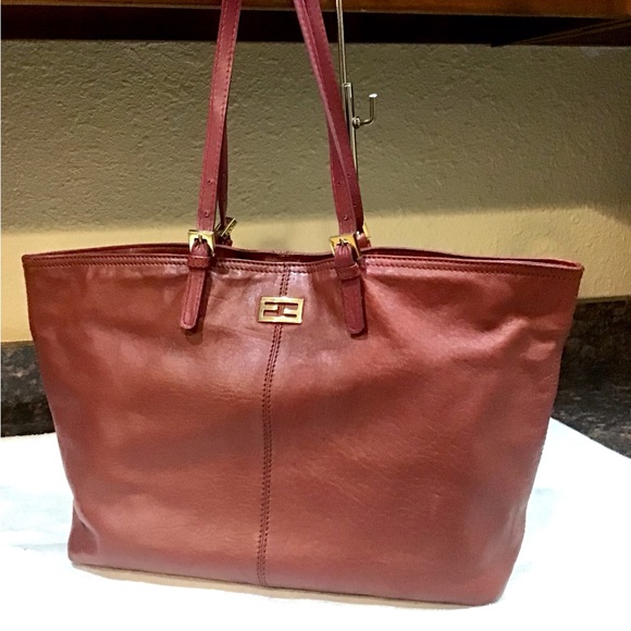 Fendi Bags - Picture 2 of 16